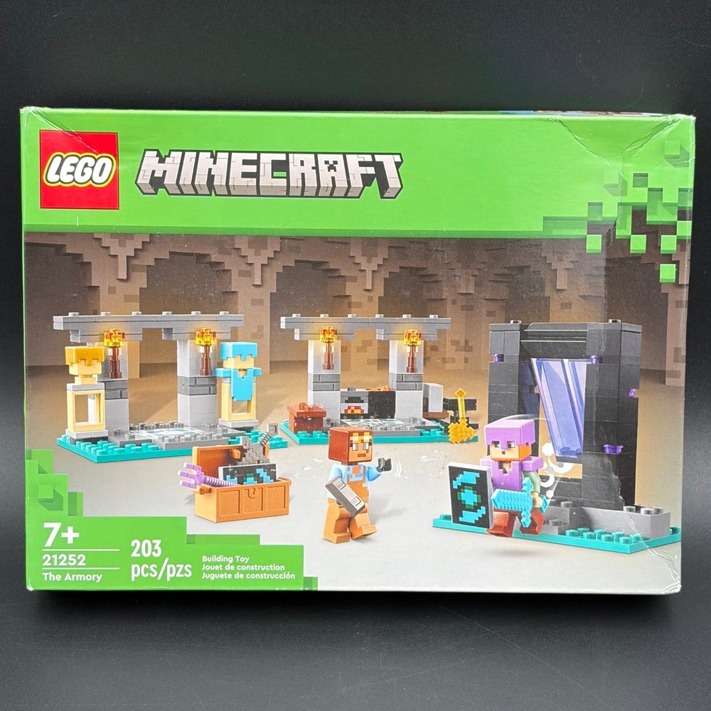 LEGO Minecraft The Armory 21252 Building Set Alex Armorsmith 203 Pcs New‎ READ